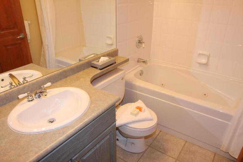Hotel Westwind Properties At Stoney Creek Lagoons 3*